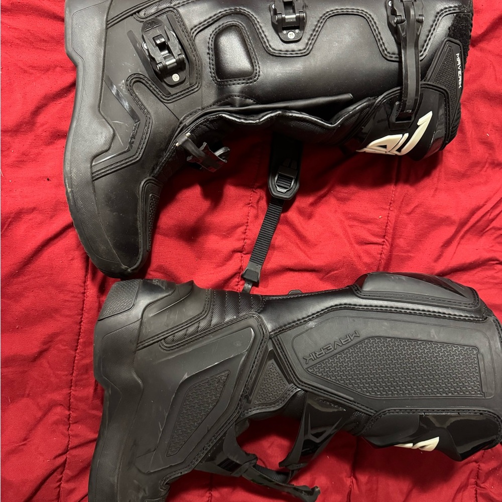 Black Men's Boots